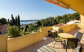 Apartment Draga With Sea View, Terrace & Parking